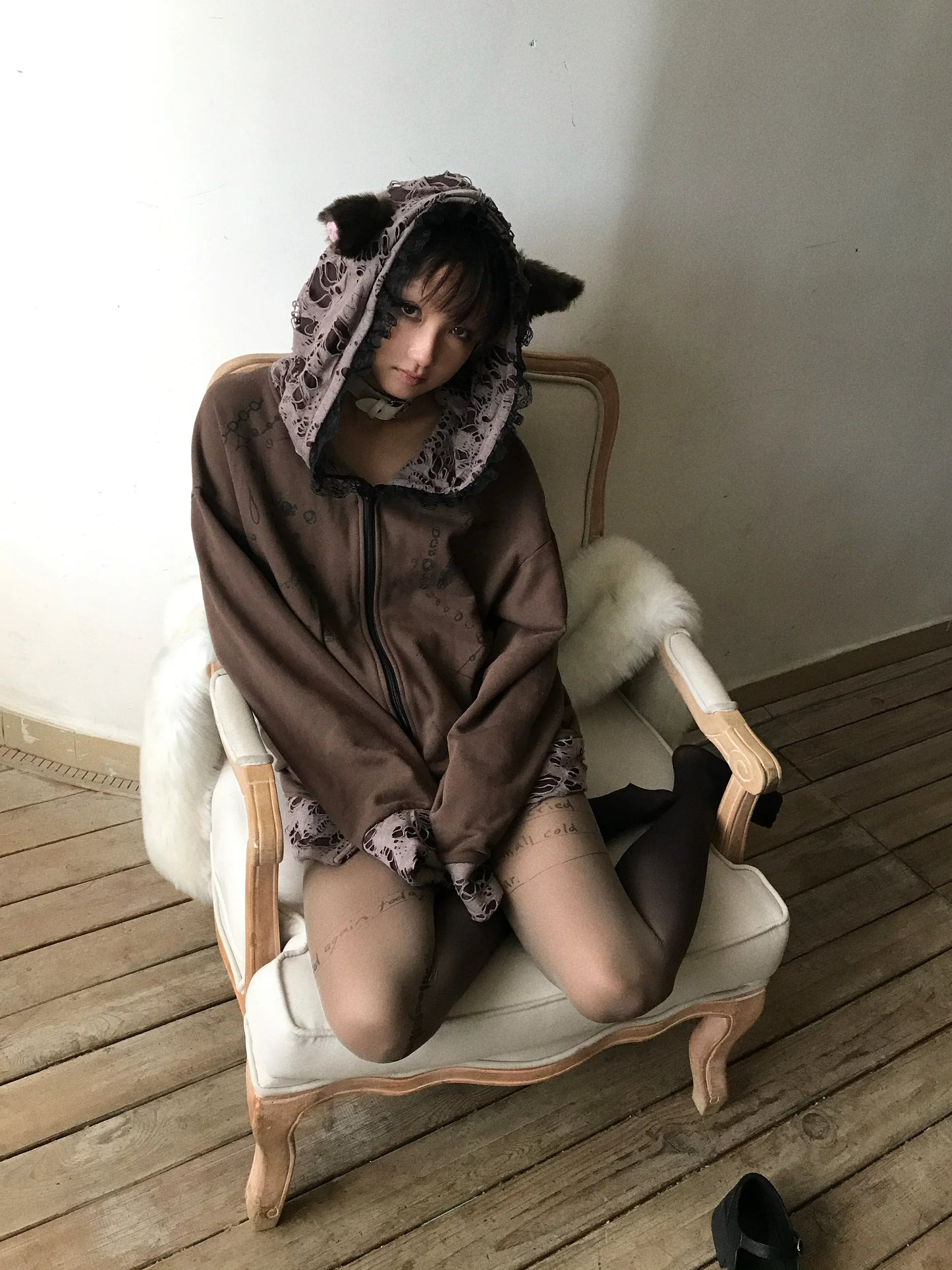 Grunge zerrissener Hoodie