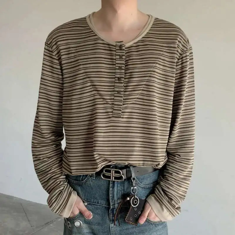 Camiseta de manga larga con botones a rayas