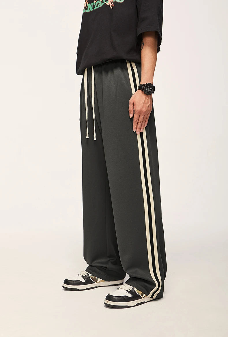 Pantalones deportivos a rayas con cintura elástica