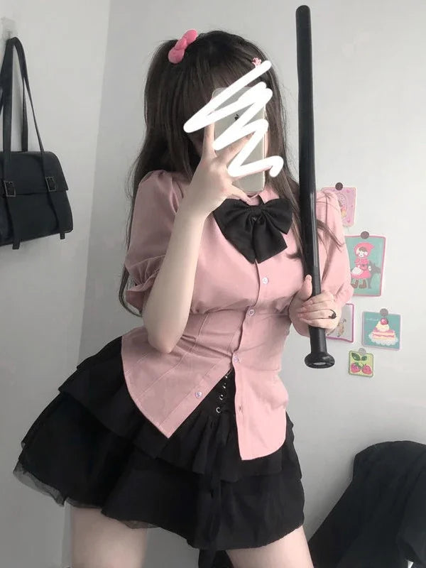 Camisa japonesa elegante y ajustada de color blanco