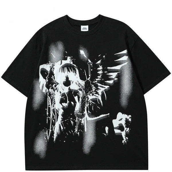 Camiseta gráfica de anime con alas de ángel negro