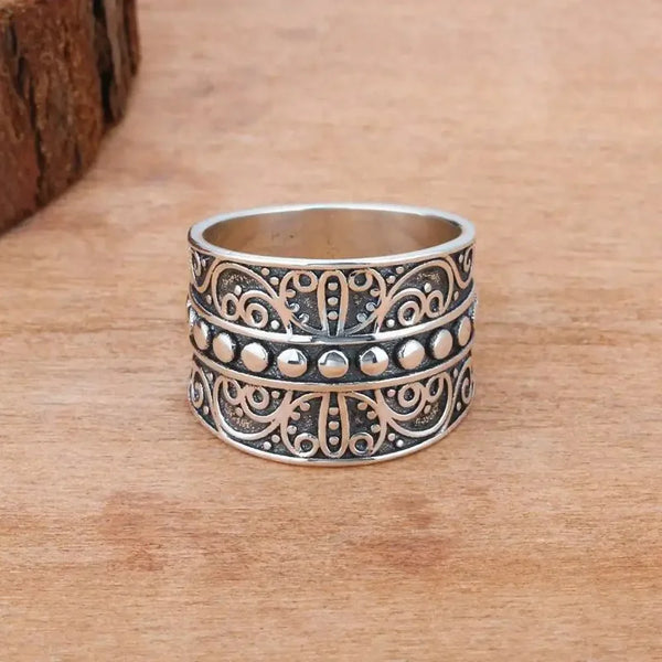 Vintage Vine Pattern Ring