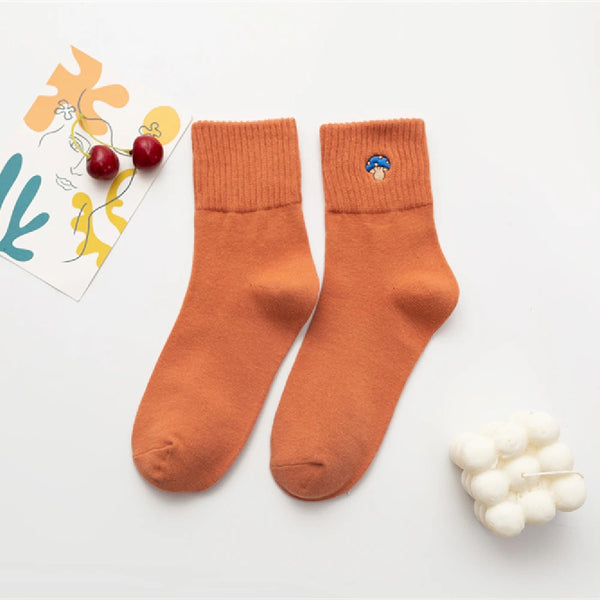 Calcetines casuales con estampado de setas de dibujos animados lindos