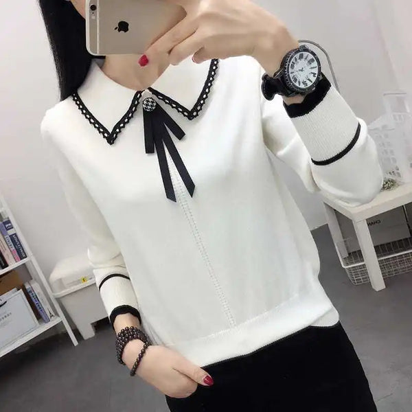 Contrasting Color Long Sleeved Knit Top
