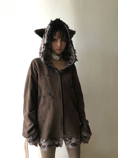 Grunge zerrissener Hoodie
