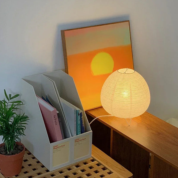 Lámpara de mesa LED con forma de linterna japonesa